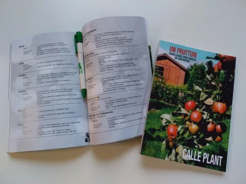 [ufr] VOTRE JARDIN FRUITIER : MANUEL D'AMÉNAGEMENT ET D'ENTRETIEN